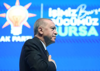 Erdoğan’dan CHP’ye tepki: Herkes bir köşe başına yapışmanın derdinde