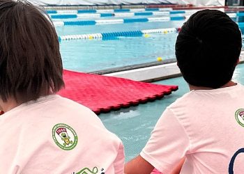 Abdi İbrahim Vakfı, Down Sendromlu Çocuklar için ‘Cesur Kulaçlar’ Yüzme Kursunu Hayata Geçirdi