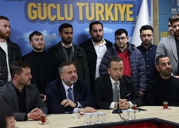AK Gençlerden Tutuş’a tam takviye