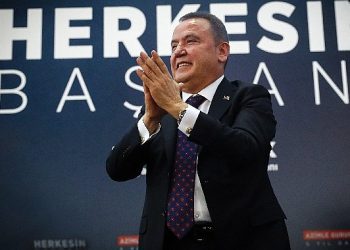 Antalya Büyükşehir Belediyesi’nde emekçilere yüzde 80 artırım