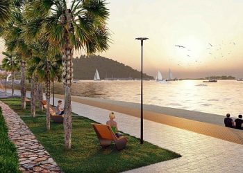 Aydın Büyükşehir Belediyesi, Kuşadası merkezde 2 bin 500 metrelik uzunluğundaki kıyı şeridinde düzenleme yapmaya başladı