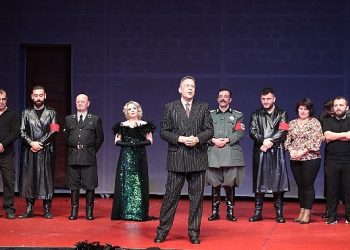 Bir direnişin öyküsü “Yaşamak mı, Yoksa Ölmek mi” seyirciyle buluştu