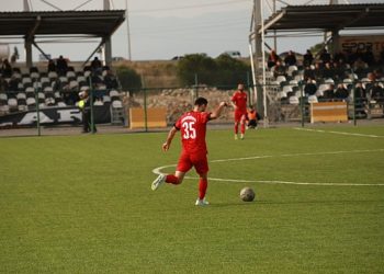 Burhaniye Belediyespor 2 yarıya galibiyetle başladı