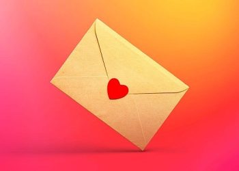 Çevrimiçi flört edenlerin yaklaşık dörtte biri dijital takibe maruz kalıyor