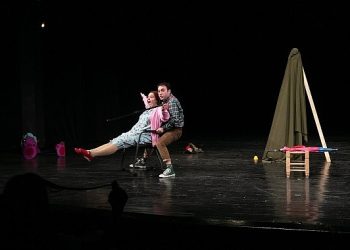 “Dikkat Nine Çıkabilir” prömiyerini yaptı