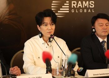 Dünyanın en büyük seslerinden biri olarak kabul edilen Kazak sanatçı Dimash Qudaibergen, RAMS Küresel ana sponsorluğunda Beşiktaş Stadyumu’nda konser verecek
