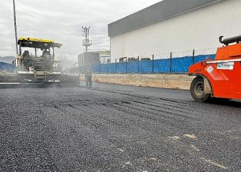 Ford fabrikasına ulaşımın sağlandığı yola asfalt