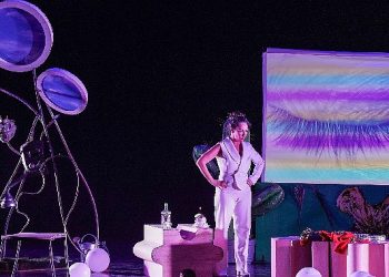 Gaziemir’de yapay zekâ ile insanın aşk öyküsü sahnelendi