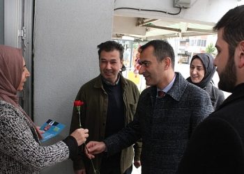 İbrahim Sevecen, vatandaş ve esnaflarla iç içe