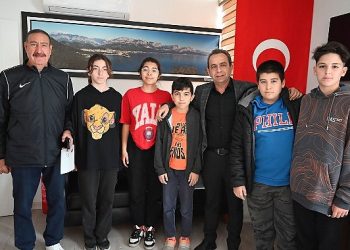 Kemer Belediyesi’nden atletlere ulaşım takviyesi