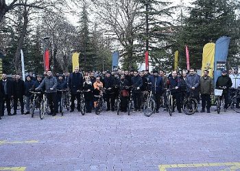Konya Büyükşehirden “Dünya Kışın Bisikletle İşe Gitme Günü” Aktifliği