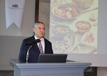 Kuru meyve kesimi 1,8 milyar dolar amaçları için kenetlendi