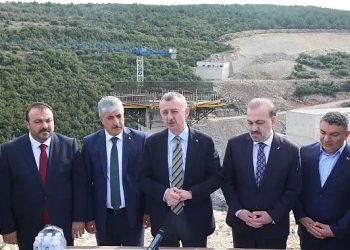 Lider Büyükakın, “Bir sorunu daha tahlile kavuşturuyoruz”