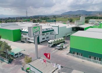 Maksat ülkeye hizmet dünya ile rekabet