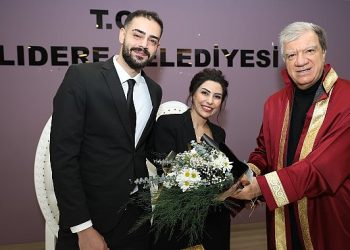 Narlıdere’de Çiftlere 14 Şubat Sürprizi