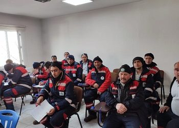 Nevşehir Belediyesi bünyesinde çalışan çalışanlar, iş güvenliği konusunda bilgilendirilerek sıhhat taramasından geçirildi