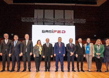 Soyer: “Kadın erkek birlikte uğraş etmek zorundayız”