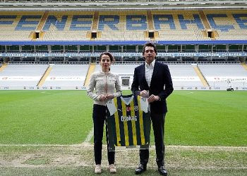 Visa ve Fenerbahçe iş birliğiyle taraftarlara özel ön ödemeli dijital kart