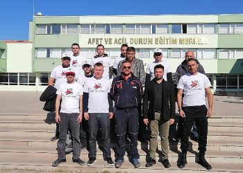 Zirve Kurumsal Tahliller, sarsıntı bölgesindeki çalışmalarını sürdürüyor