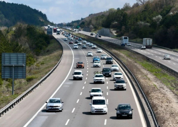 Bayram dönüşü trafikte büyük yoğunluk