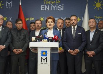 İYİ Parti olağanüstü kongre kararı aldı