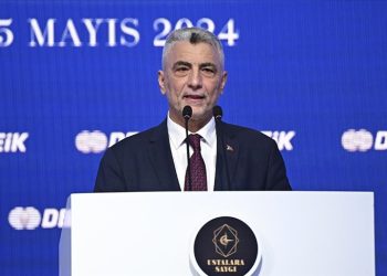 Bakan Bolat, dolar ihracatı ve döviz geliri hedeflerini açıkladı