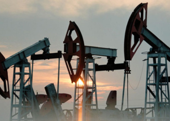 ABD petrol fiyatı tahminini aşağı yönlü revize etti