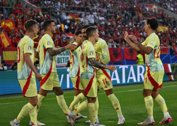 İspanya 3’te 3 yaparak son 16’ya yükseldi