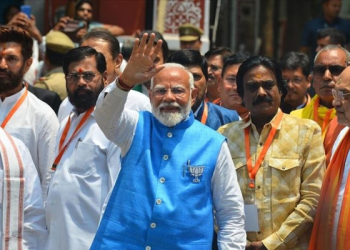 Modi üçüncü kez başbakan olarak yemin etti