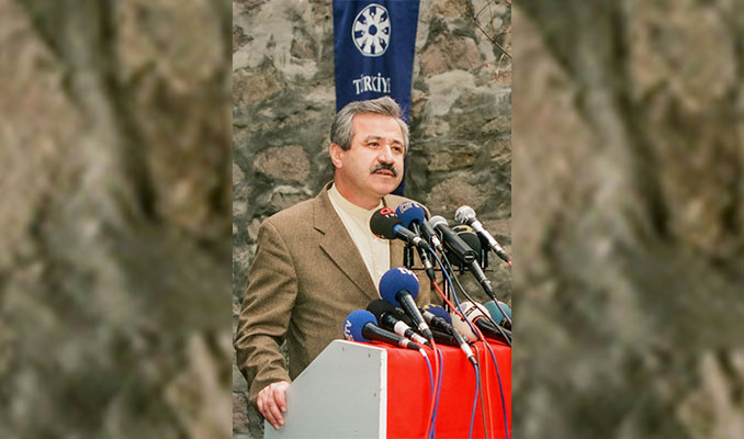 Türkiye Yazarlar Birliği Kurucu Başkanı Mehmet Doğan yaşamını yitirdi