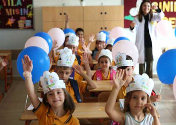 1’inci sınıf öğrencileri için okullar yarın açılıyor