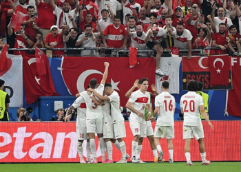 A Milliler liderliği garantilemek için sahada!