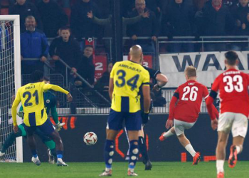 Fenerbahçe, AZ Alkmaar deplasmanında mağlup oldu