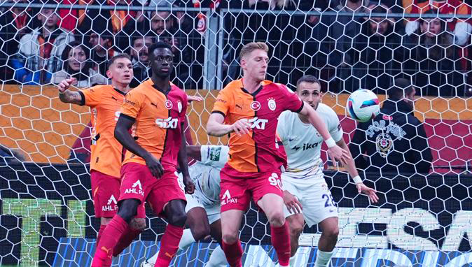 Galatasaray, evinde 2 puan kaybetti