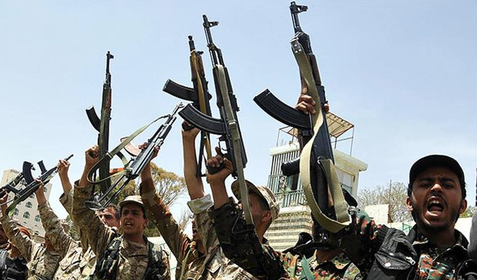 Husiler, ABD gemilerini vurdu