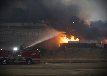 ABD’deki yangın büyüyor: Tahliye sayısı 100 bini aştı!