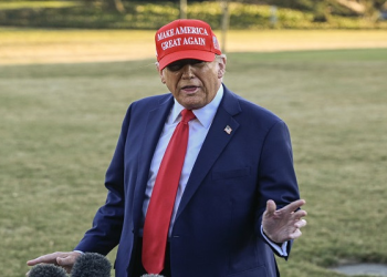 Trump, Zelenskiy’nin masaya geri dönmek istediğini açıkladı