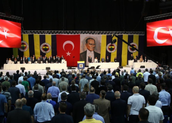 Fenerbahçe’de olağanüstü kongre için büyük imza hamlesi