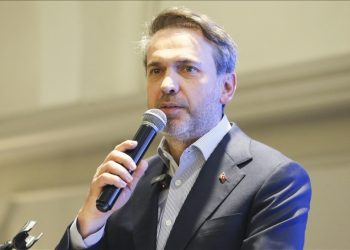 Bakan Bayraktar: Elektrik ve doğal gaza zam yok