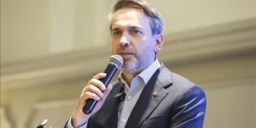 Bakan Bayraktar: Elektrik ve doğal gaza zam yok