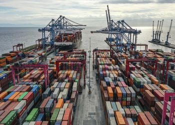 Dış ticaret açığı ağustosta azaldı