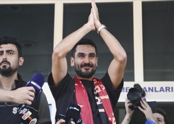 Galatasaray İlkay Gündoğan transferini KAP’a bildirdi