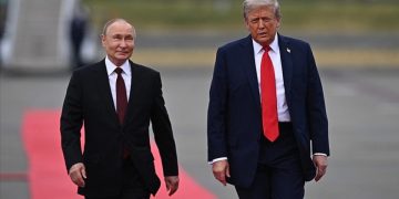 Kremlin açıkladı: Putin ve Trump Moskova’da buluşacak mı?