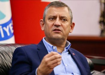 Özgür Özel’den AK Parti’ye transfer tepkisi: Barbarca siyaset