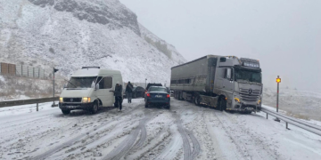15 il beyaza büründü
