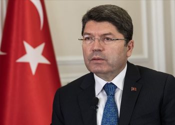 Bakan Tunç: Duruşmalar en fazla 2 ay ertelenecek