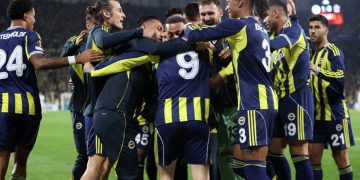 Fenerbahçe UEFA Avrupa Ligi’nde ilk galibiyetini aldı