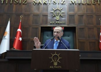 Erdoğan: Bayrağımıza uzanan kirli elleri bulacak hesabını soracağız