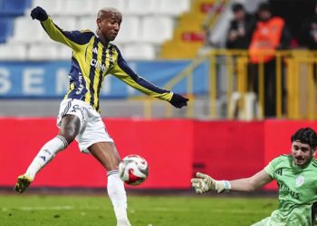 Fenerbahçe kupada 3 puanı 82. dakikada bulduğu golle aldı