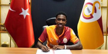 Galatasaray yıldız oyuncuyu KAP’a bildirdi